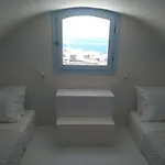 Sol-mate Oia
