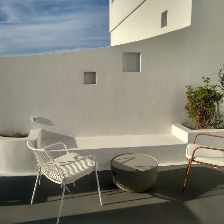 Sol-mate 3* Oia (Santorini)