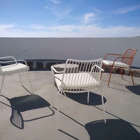 Sol-mate Oia (Santorini)