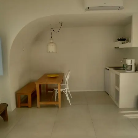 Sol-mate 3* Oia (Santorini)