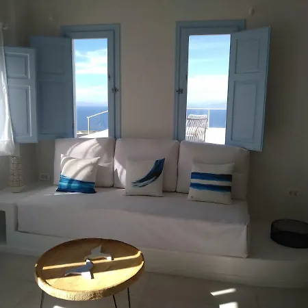 Sol-mate Oia (Santorini)