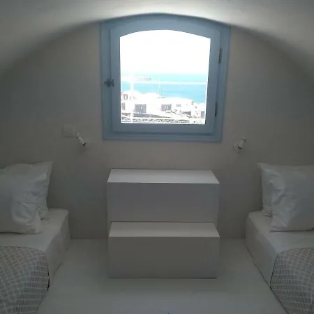 Sol-mate Oia (Santorini)