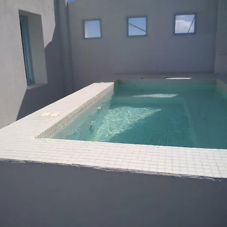 Sol-mate Aparthotel Oia (Santorini)