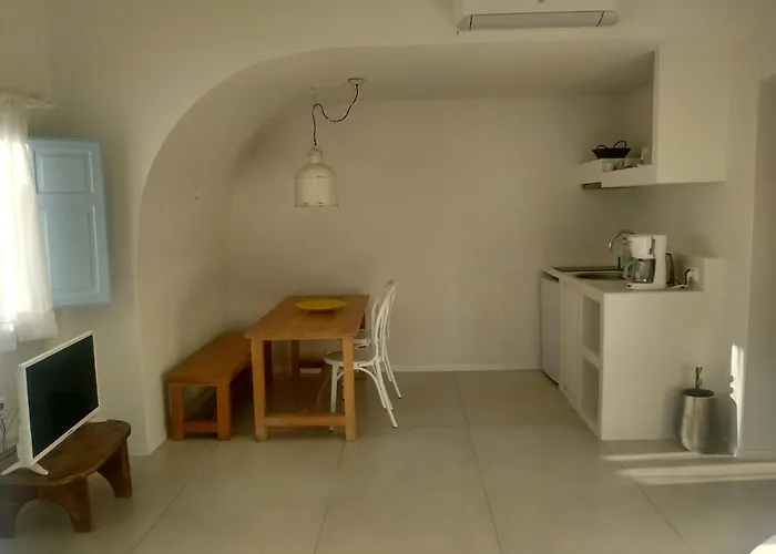 Sol-mate 3* Oia (Santorini)